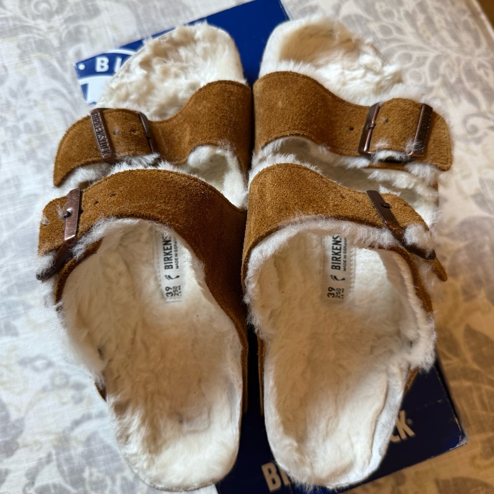 BIRKENSTOCK ✨EUC✨Arizona Suede Leather & Shearling Mink Sandals - Tan, Size 8